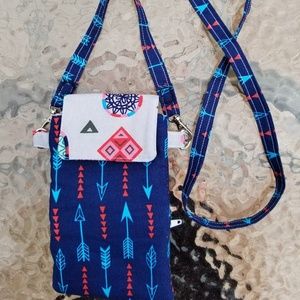 Crossbody cell phone wallet